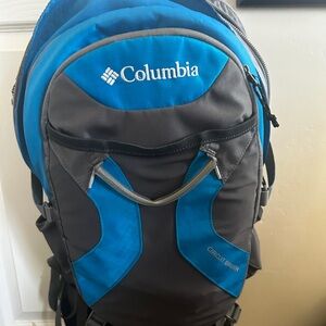 Culumbia backpack 🎒💙🩶
